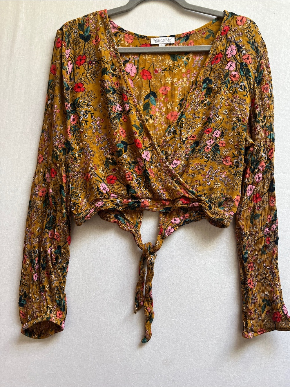 Patrons of Peace Floral Surplice Tie Front Cropped Long Sleeve Top L